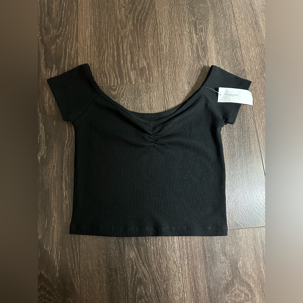 american eagle cropped top